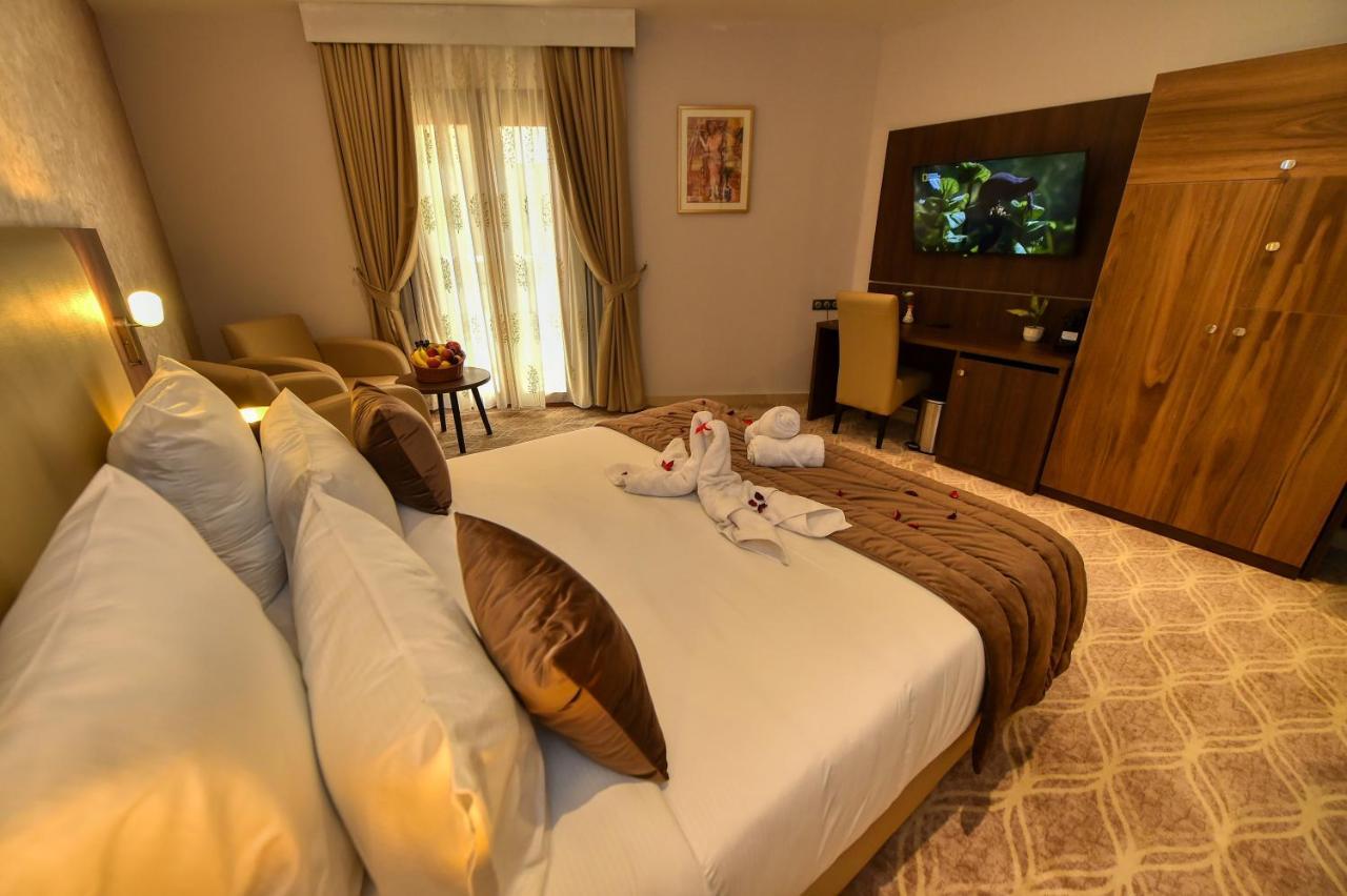 MF Hotel Oran Bir El Djir Exterior foto